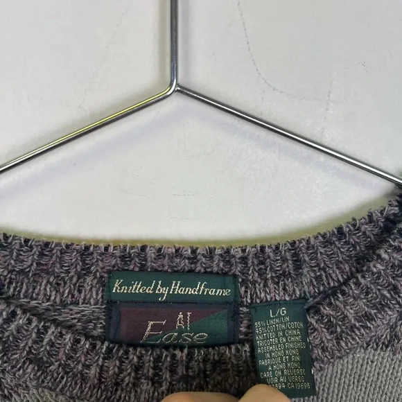 Vintage Ease Knitted Sweater - Tribal Pattern - Picture 4 of 4